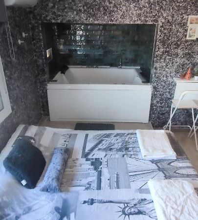 Latorre Jacuzzi Jerez Apartman Jerez de la Frontera Kültér fotó